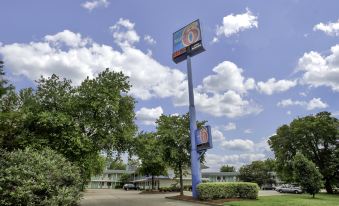 Motel 6 Goodlettsville, TN - Nashville