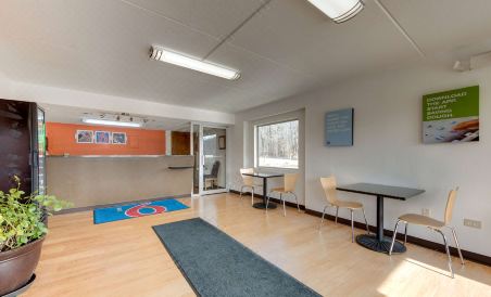 Motel 6-Kingston, TN - Housity
