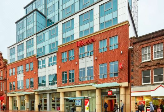 2. 이비스 레딩 센..