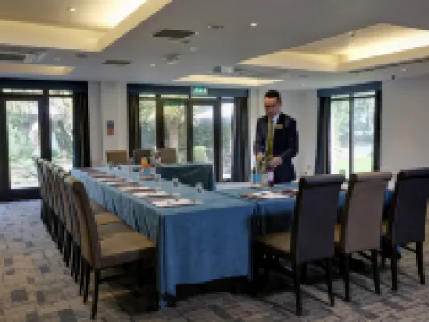 Cbh Frensham Pond Hotel Hotels in Farnham