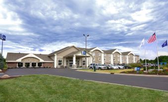 Best Western Plus Flint Airport Inn  Suites