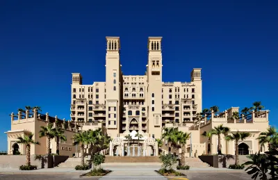 منتجع وسبا شيراتون الشارقة Hotels near Cultural Heritage Events Center