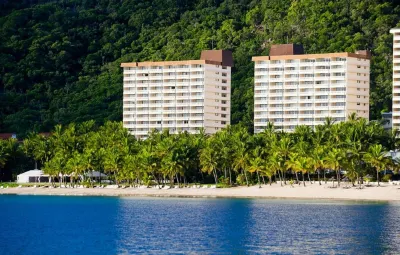 Whitsunday Apartments Hotels near Hamilton Island