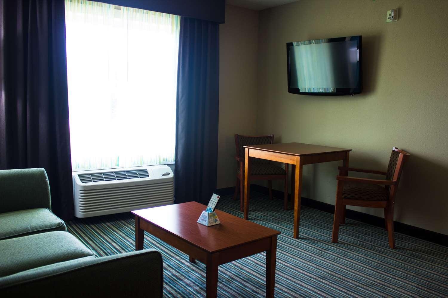 Best Western Plus Menomonie Inn & Suites