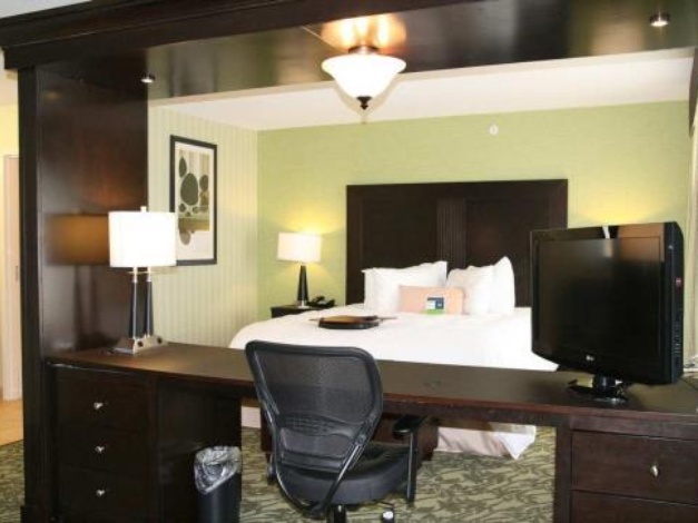 Hampton Inn Detroit Roseville