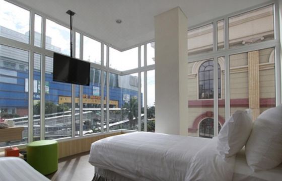 호텔 주변 편의시설