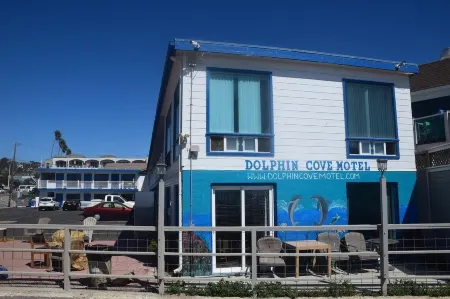 Dolphin Cove Motel Отели рядом с достопримечательностью «Pismo Beach Pier»