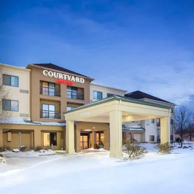 Courtyard Peoria Hotels near Bradley University
