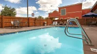 Quality Inn - piscina