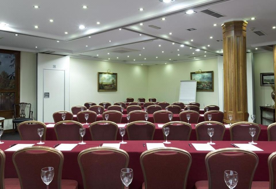 4. Hotel Li..