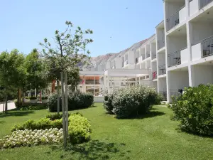 Zvonimir Sunny Hotel