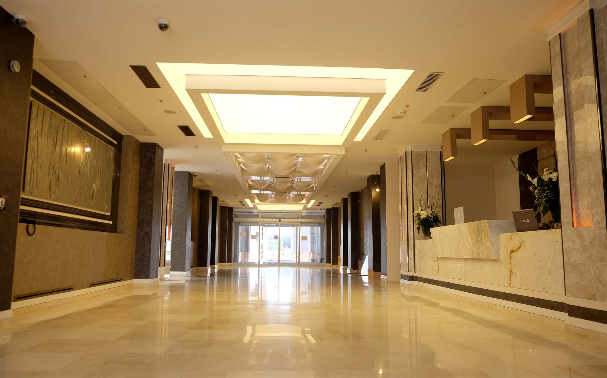 Kadak Garden Airport Hotel