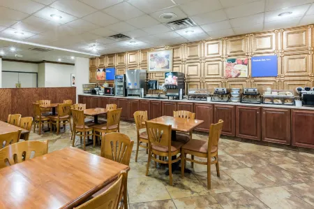 Comfort Inn & Suites Omaha Central