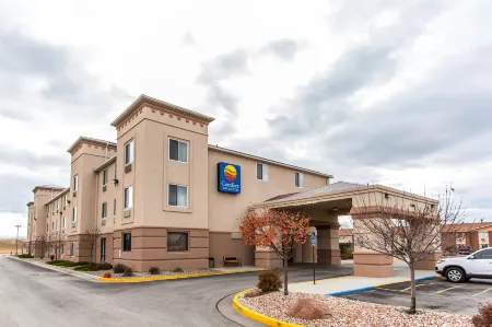 Comfort Inn & Suites