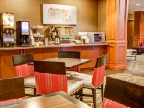 Comfort Suites Springfield-Eugene Hotels in Springfield