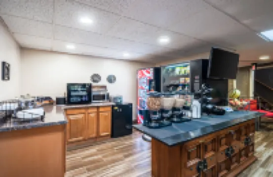 Econo Lodge Metro