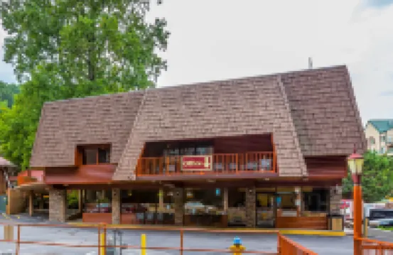 Quality Inn Creekside - Downtown Gatlinburg