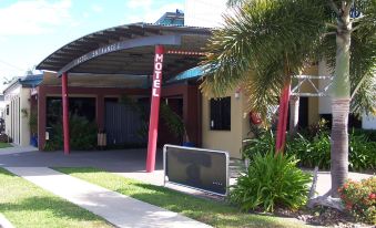 Ayr Traveller's Motel