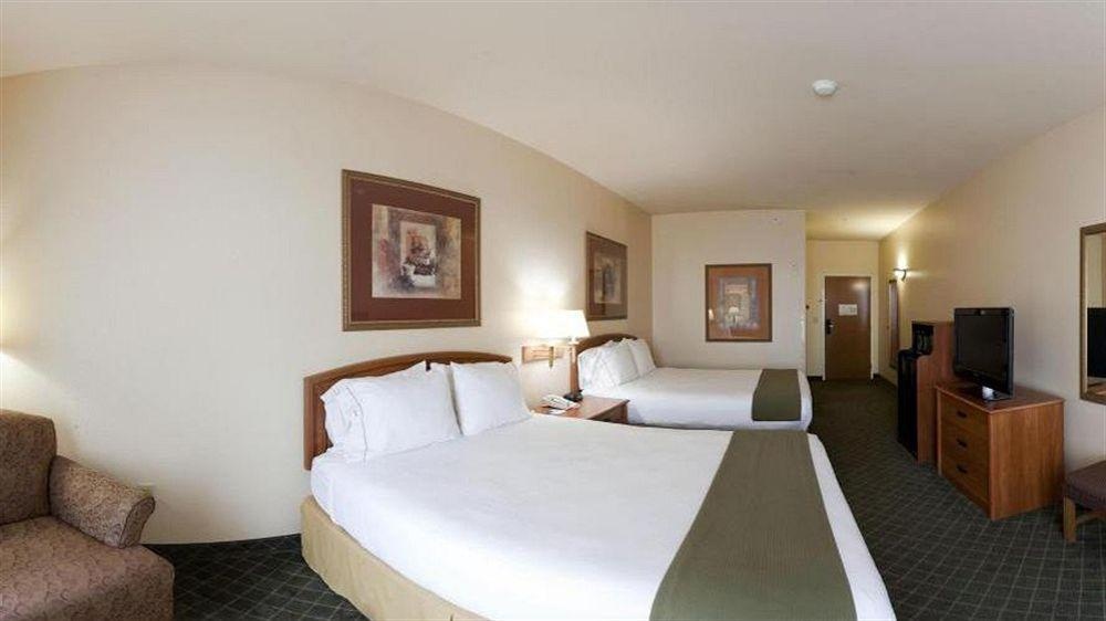 Holiday Inn Express Hotel and Suites Bastrop, an Ihg Hotel