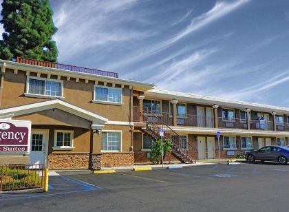 Regency Inn & Suites Downey