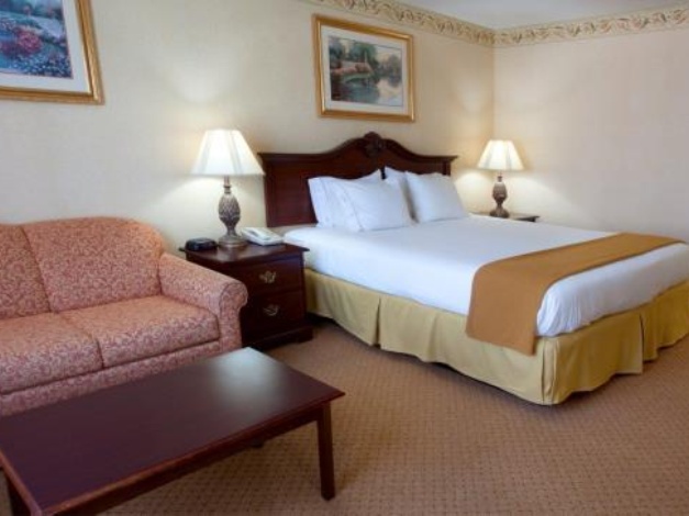 Holiday Inn Express Hotel & Suites - Sumter, an Ihg Hotel