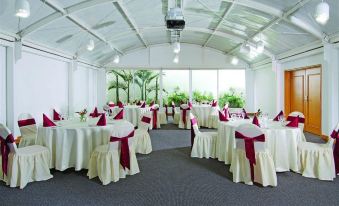 Hotel Parque 97 Suites - Housity