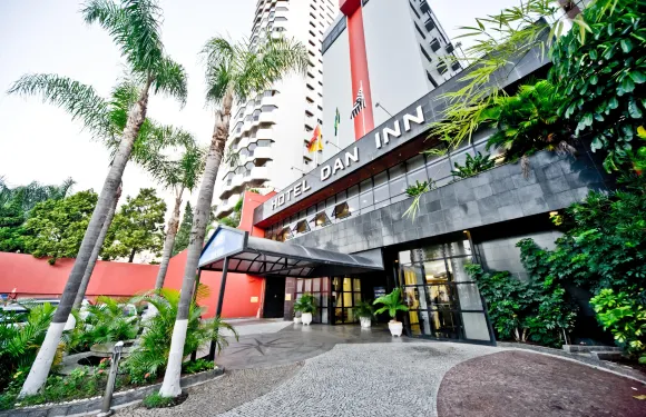 Nacional Inn 索羅卡巴丹酒店