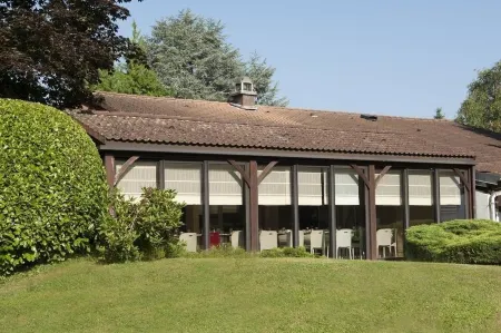 Campanile Vichy - Bellerive Sur Allier Отели рядом с достопримечательностью «Vichy Paddle»