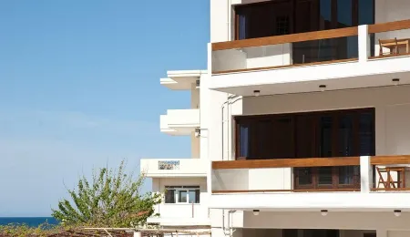 Magia Apartments Отели в г. Vamvakopoulo