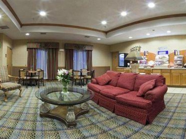 Holiday Inn Express & Suites Clinton, an Ihg Hotel