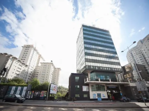 Cardiff City Center Hotel by Belvilla