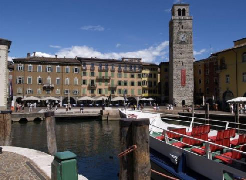 Hotels Near Spiaggia Sabbioni In Riva Del Garda 2021 Hotels Trip Com