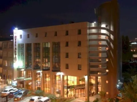 Aldino Hotel & Spa Отели рядом с достопримечательностью «Karum Is ve Alisveris Merkezi‎»