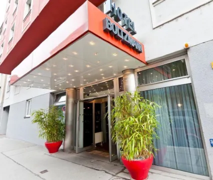 Hotel Boltzmann Отели рядом с достопримечательностью «Театр в Йозефштадте»