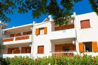 Ideal Hotel Hotels in Vathianos Kampos