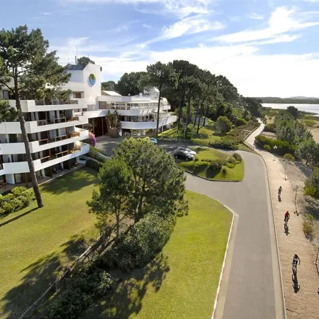 Hotel del Lago Golf & Art Resort