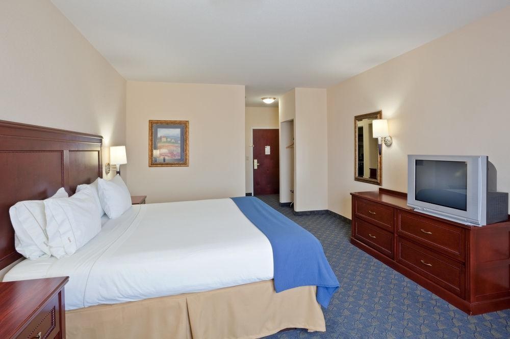 Holiday Inn Express Hotel & Suites Pampa, an Ihg Hotel