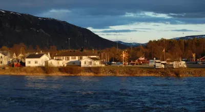 Alta River Camping Hotel dekat Nordlyskatedralen