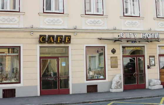 雷西瑟城市酒店