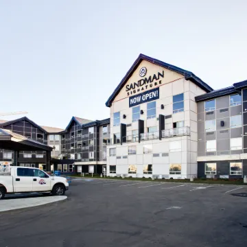 Sandman Signature Edmonton South Hotel Hotels near Southwest Edmonton