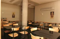 Le Dauphin Montréal Centre-Ville - Breakfast