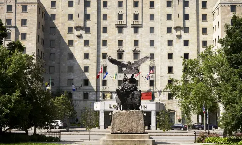 Lord Elgin Hotel