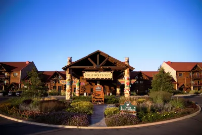 Great Wolf Lodge Niagara Falls Hotels near Greyhound Canada