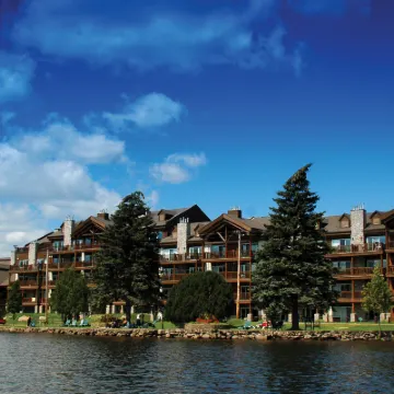 Le Grand Lodge Mont Tremblant Hôtels à proximité de : Spa Scandinave