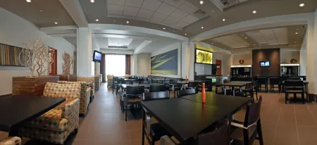 Hotel Must Отели рядом с достопримечательностью «Парк Аншанте»