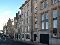 Motel One Edinburgh-Royal Hotels near Central Library