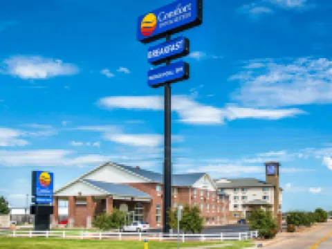 Comfort Inn & Suites Hays I-70 Hotels in Hays