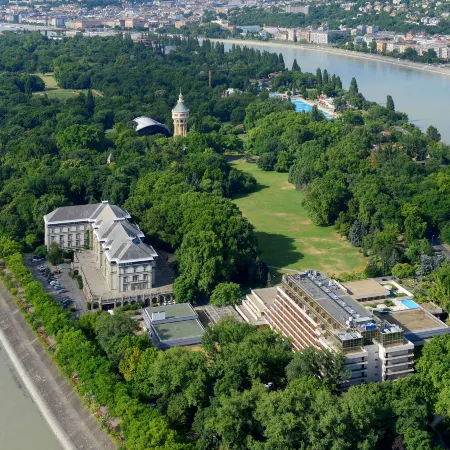 Ensana Grand Margaret Island