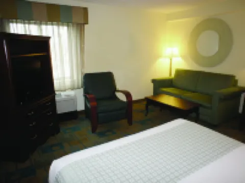 La Quinta by Wyndham Boston Somerville ボストンのホテル