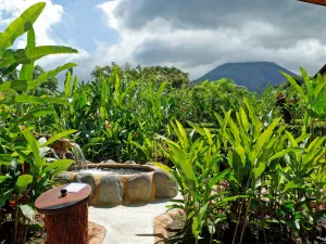 Volcano Lodge, Hotel & Thermal Experience
